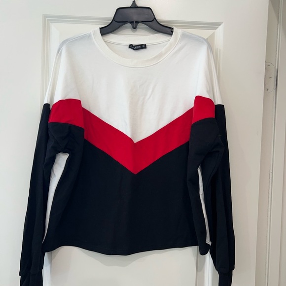 SHEIN LARGE COLORBLOCK SWEATER/LONG SLEEVE - Picture 5 of 5